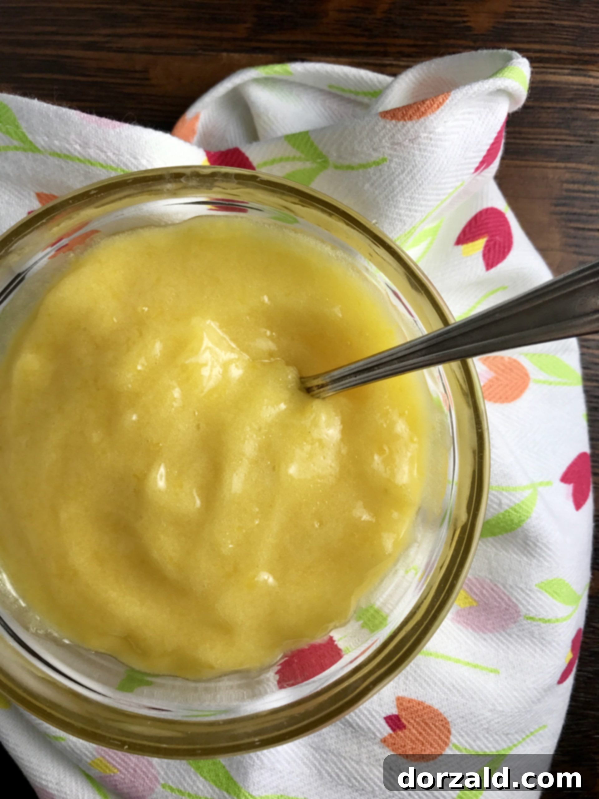 Zesty Vegan Lemon Curd 1 featured 748 scaled