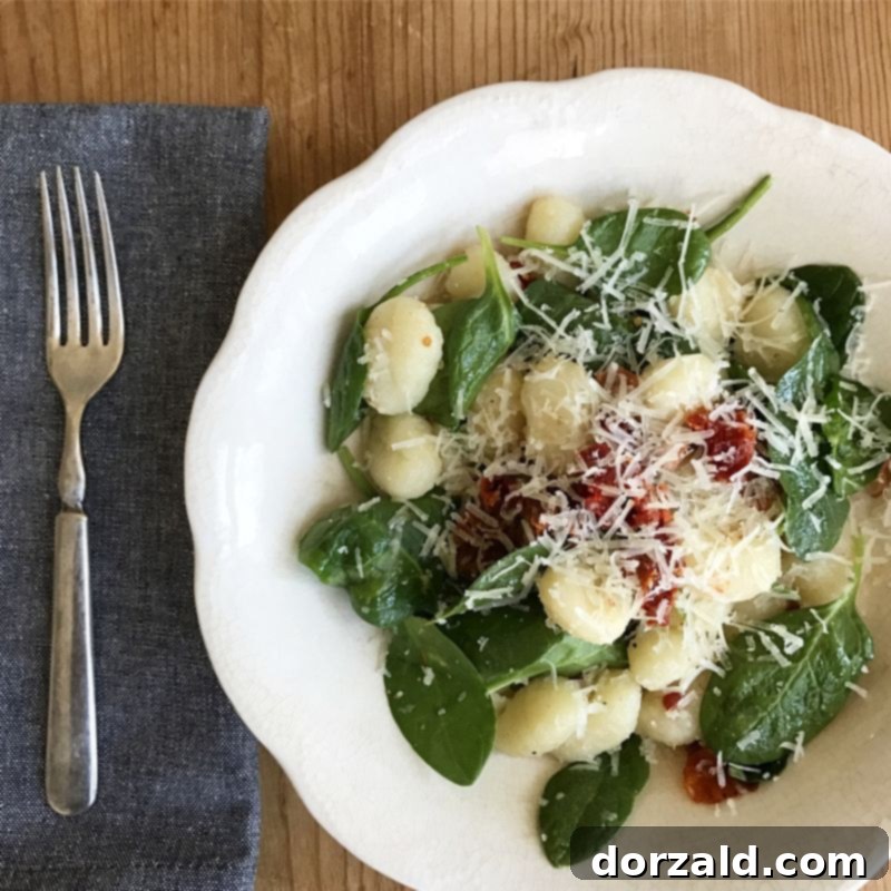 Simple Gnocchi with Bacon, Spinach and Sun-Dried Tomatoes 2 Easy Gnocchi with Sun Dried Tomatoes, Spinach and Bacon, a perfect quick meal