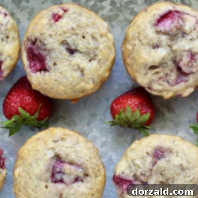 vegan strawberry banana muffins